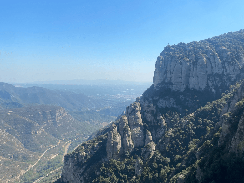 蒙特塞拉特美景