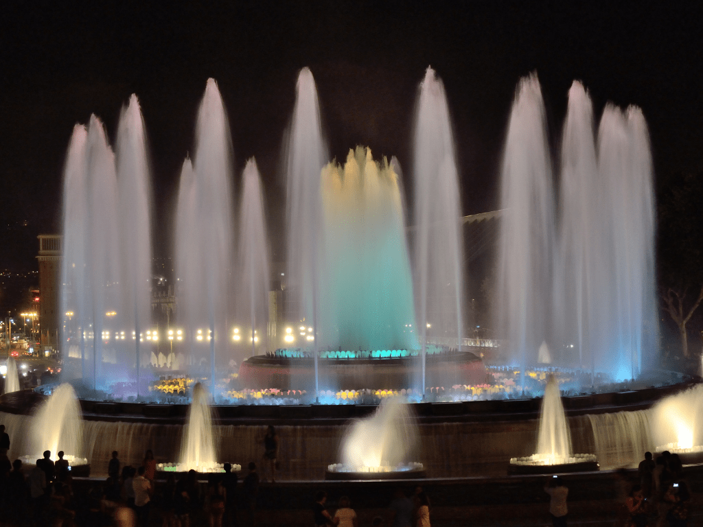 马吉卡-德-蒙朱伊克字体