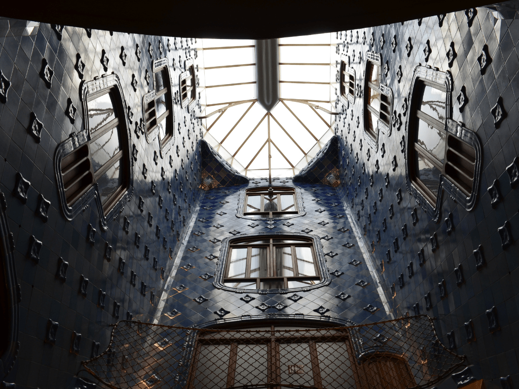 巴特洛-克拉博亚故居内部庭院