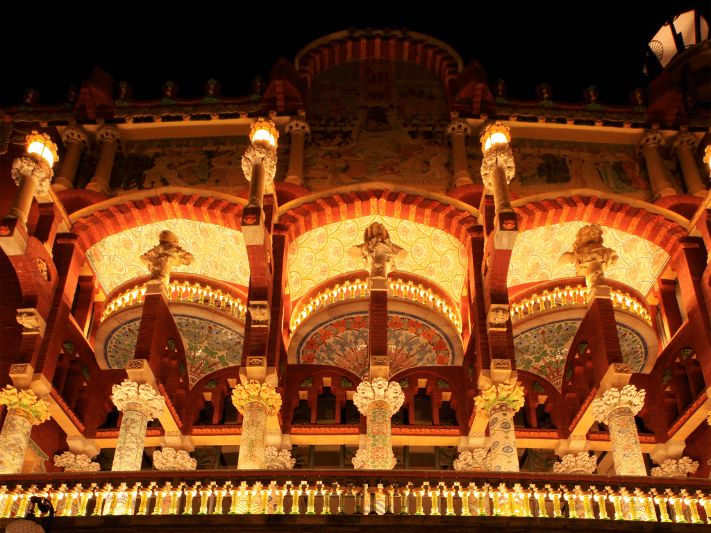 巴塞罗那音乐宫独特的建筑风格