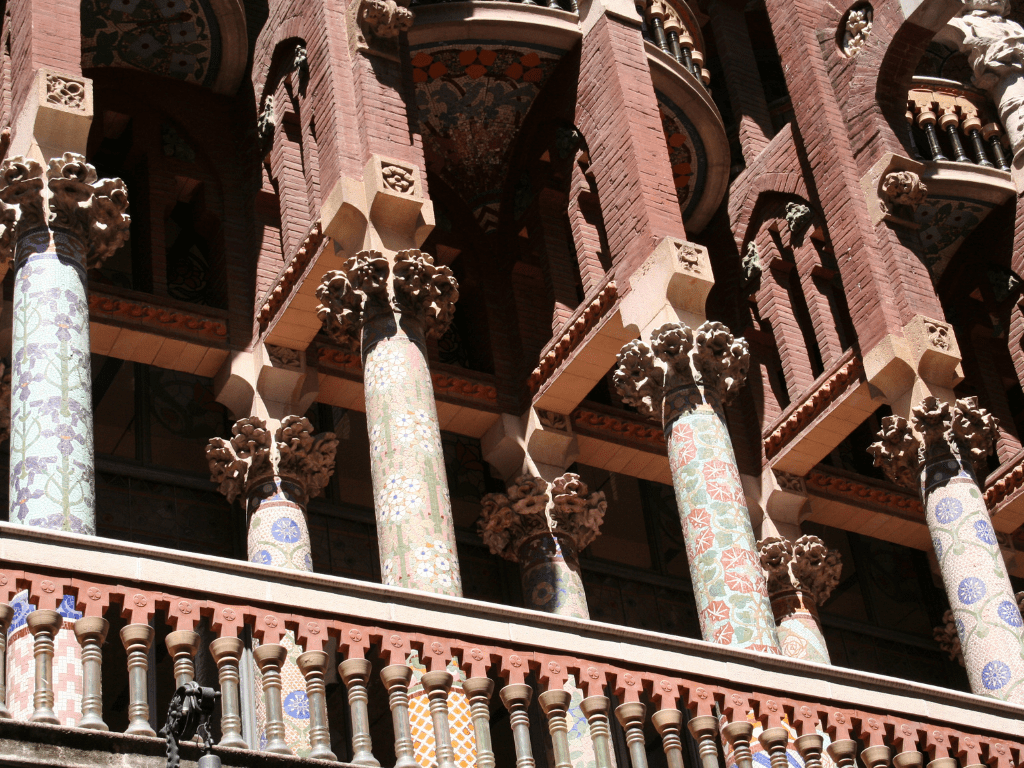 音乐宫阳台上的细节之美