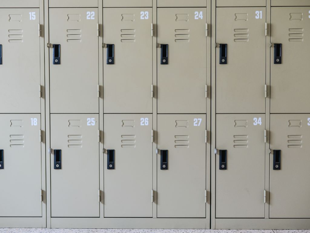 巴塞罗那储物柜