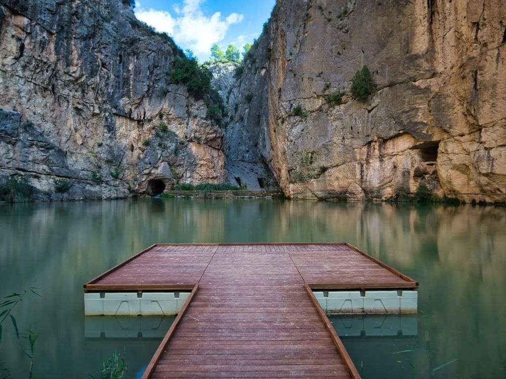 xr:d:DAF-MnLbsm0:66,j:8422156262935733678,t:24041515