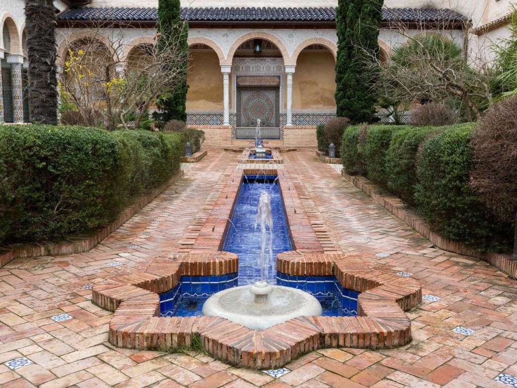 xr:d:DAF-MnLbsm0:74,j:2204936985316273757,t:24041517