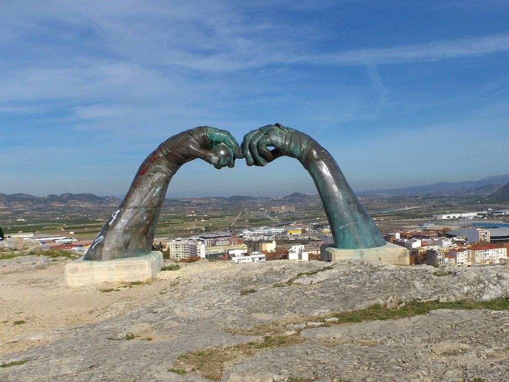 xr:d:DAF-MnLbsm0:74,j:2204936985316273757,t:24041517