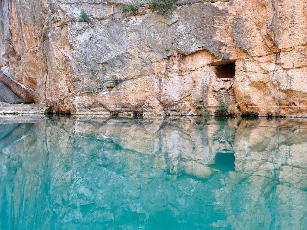 xr:d:DAF-MnLbsm0:66,j:8422156262935733678,t:24041515